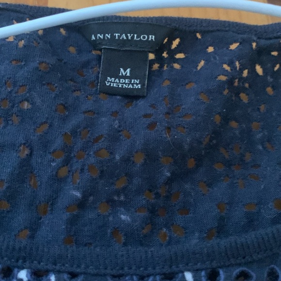 Ann Taylor Eyelet Top - Size M - Picture 2 of 4
